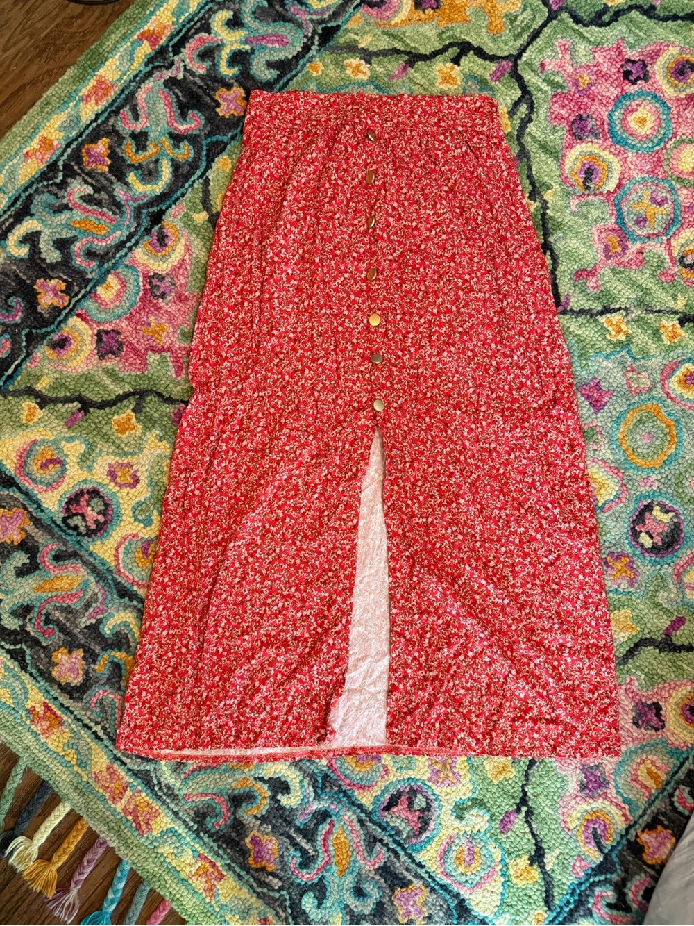 Red Floral Button-Front Midi Skirt with Front Slit